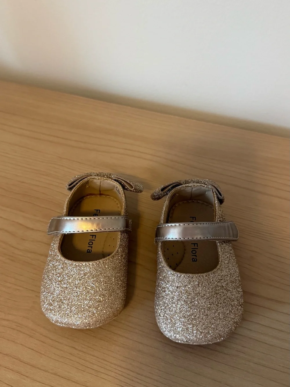 Girls' Glitter Mary Jane Dress Shoes in Gold